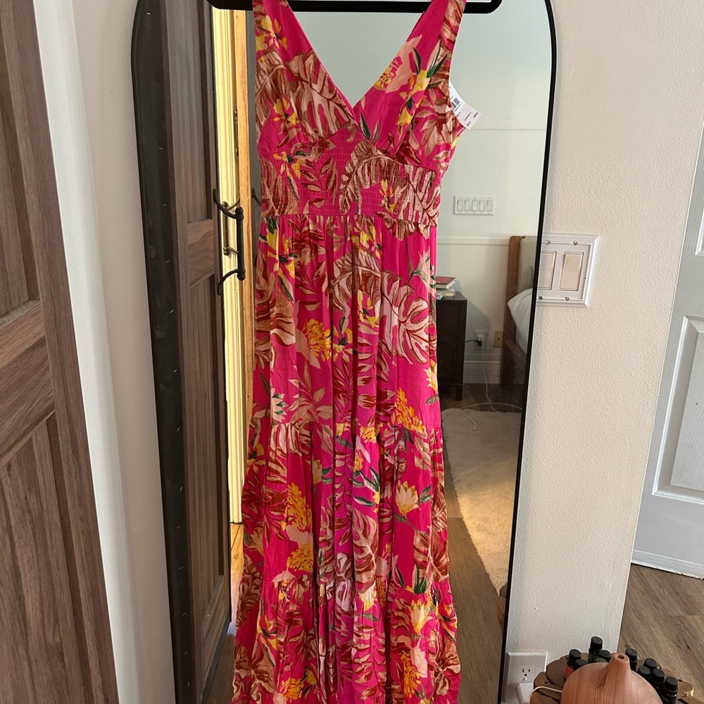 NWT Lush maxi dress size small